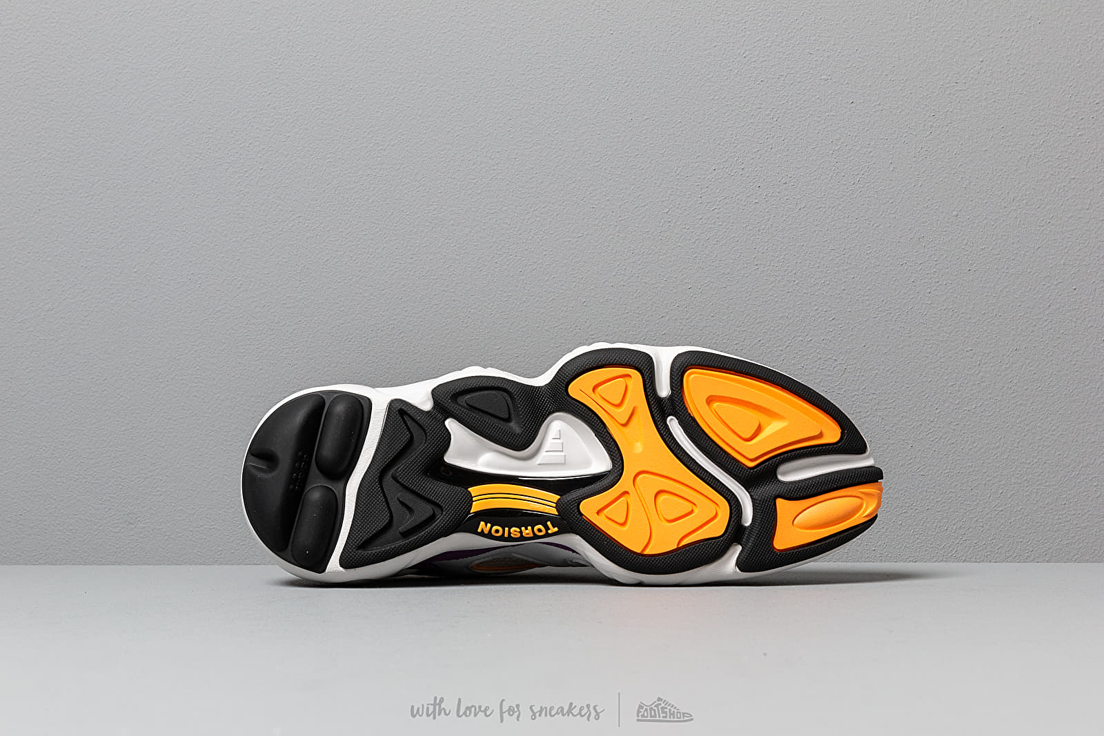 Vyriška avalynė adidas FYW S-97 Crystal White/ Crystal White/ Flace Orange