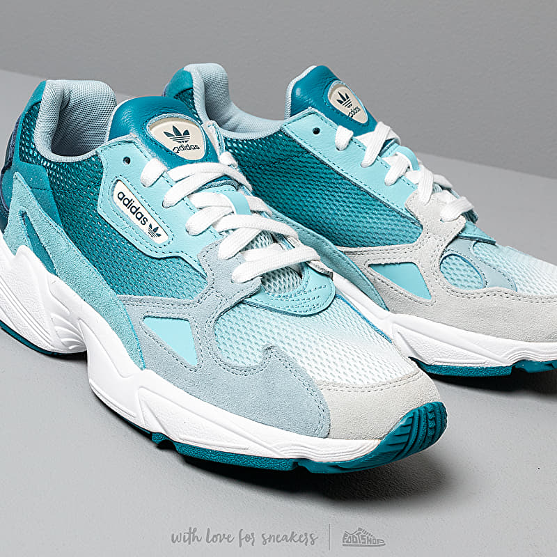 falcon bleu falcon blanche femme