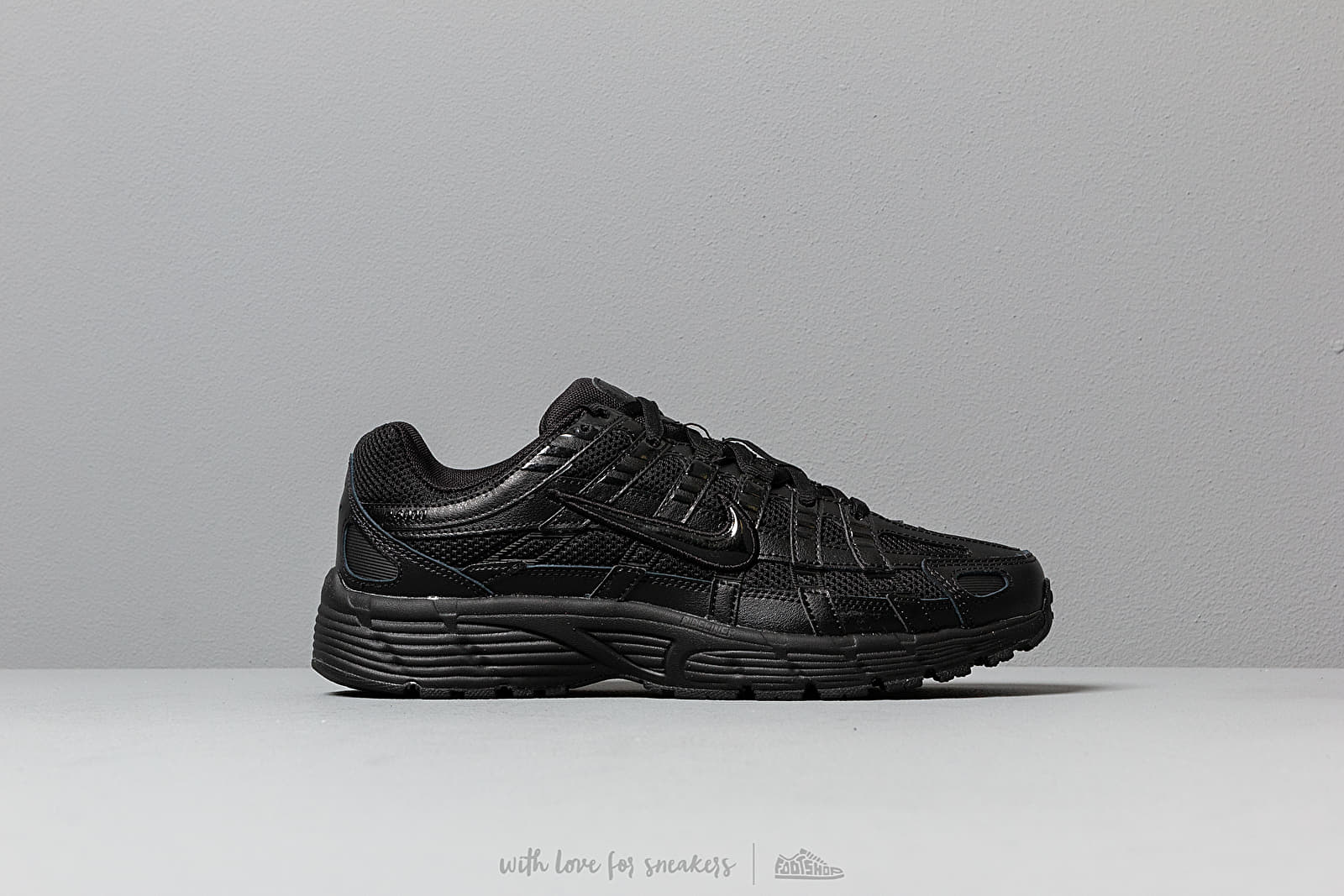 Moteriška avalynė Nike W P-6000 Black/ Black