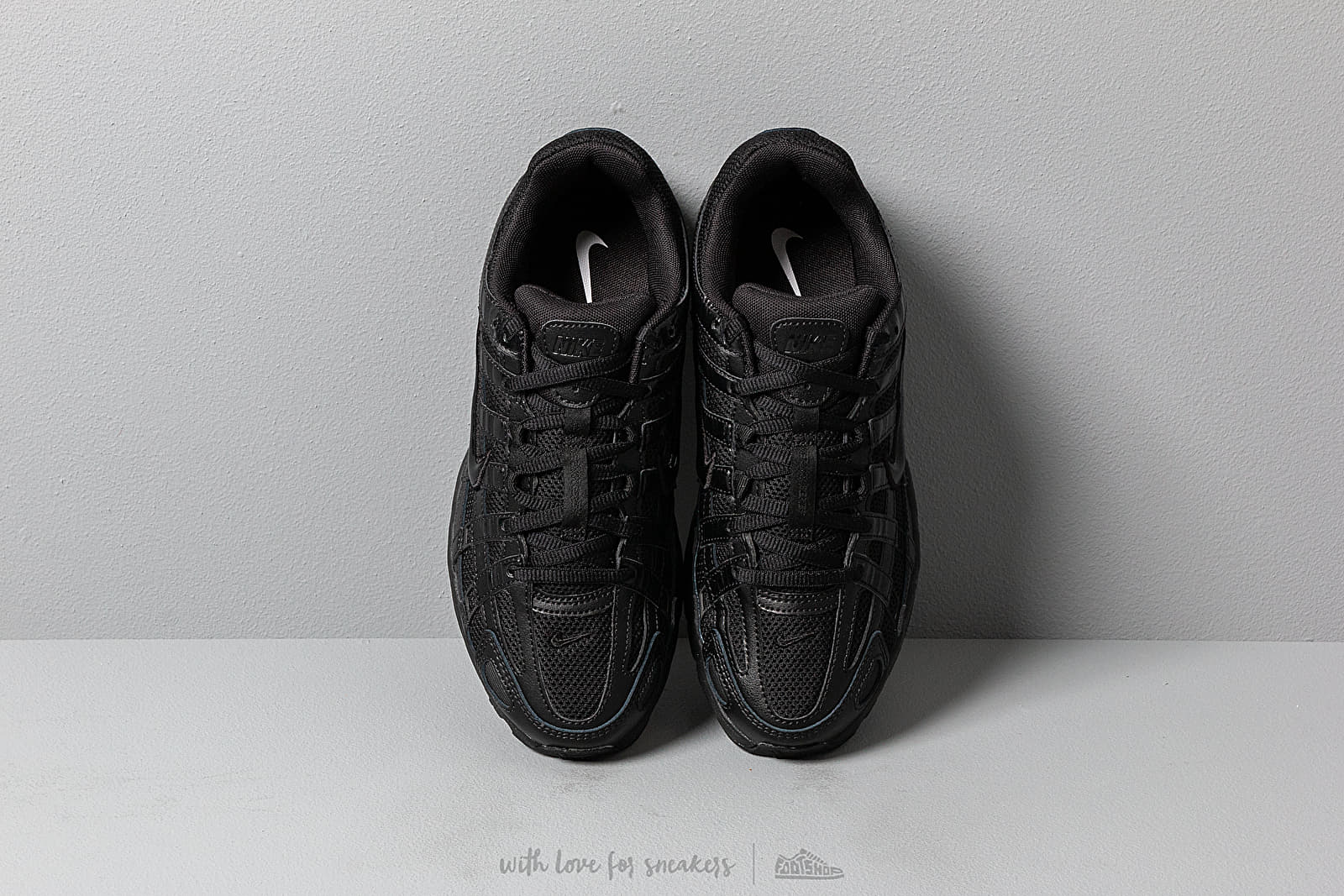 Moteriška avalynė Nike W P-6000 Black/ Black