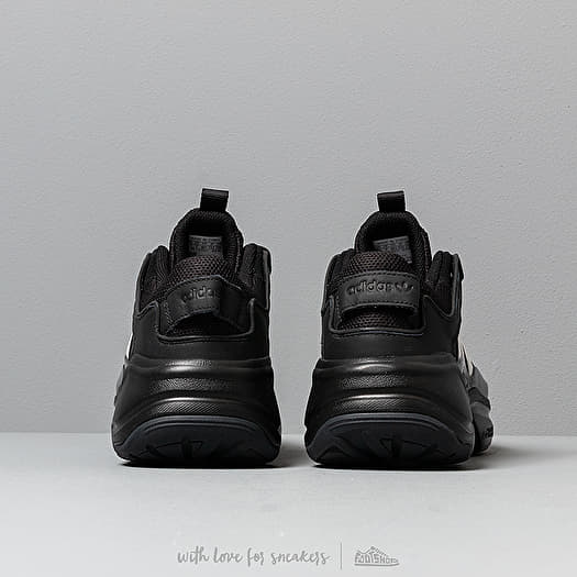 とと Women's shoes adidas Magmur Runner W Core Black/ Ftw White/ Grey