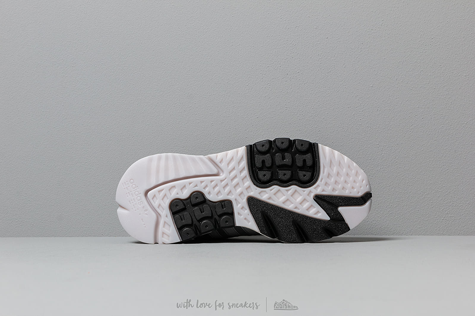 Încălțăminte și sneakerși pentru bărbați adidas Nite Jogger Silver Mate/ Light Solid Green/ Core Black