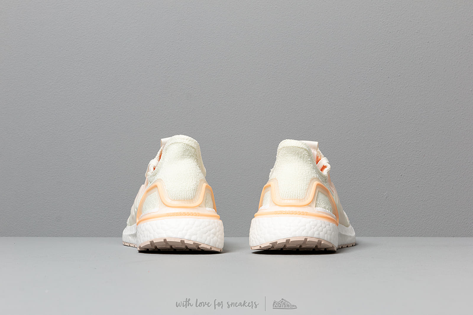 Ultraboost 19 off white hotsell