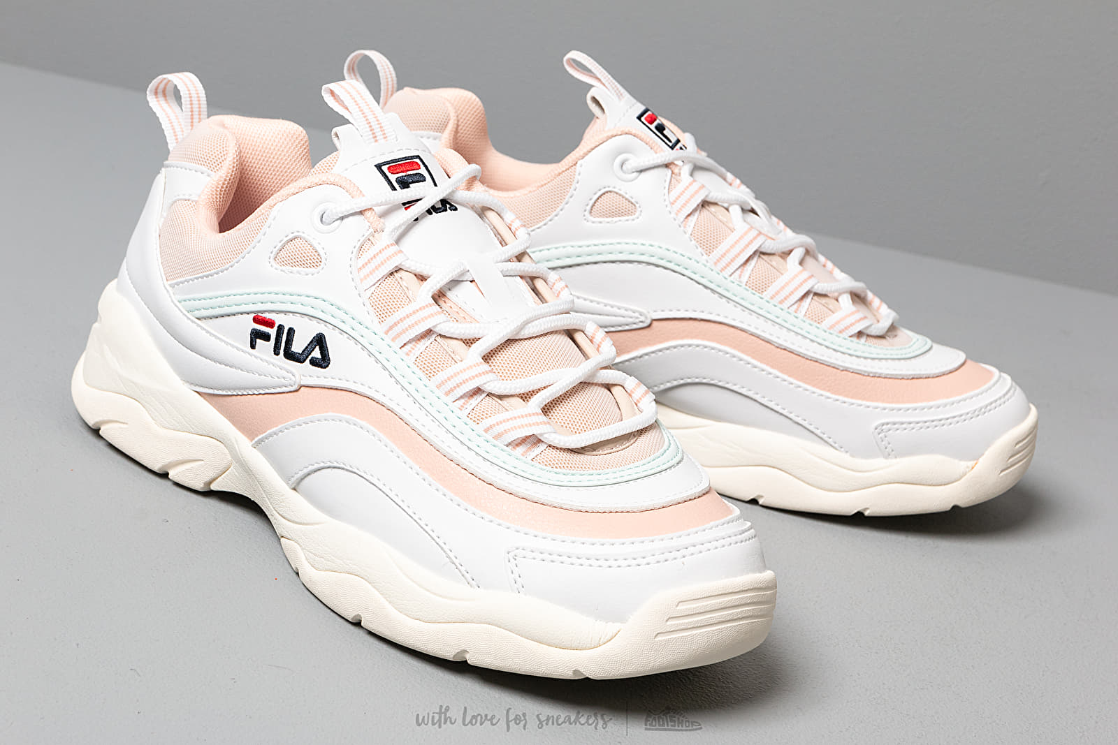 Women s shoes FILA Ray Low Wmn White Spanish Villa Morning Mist Footshop