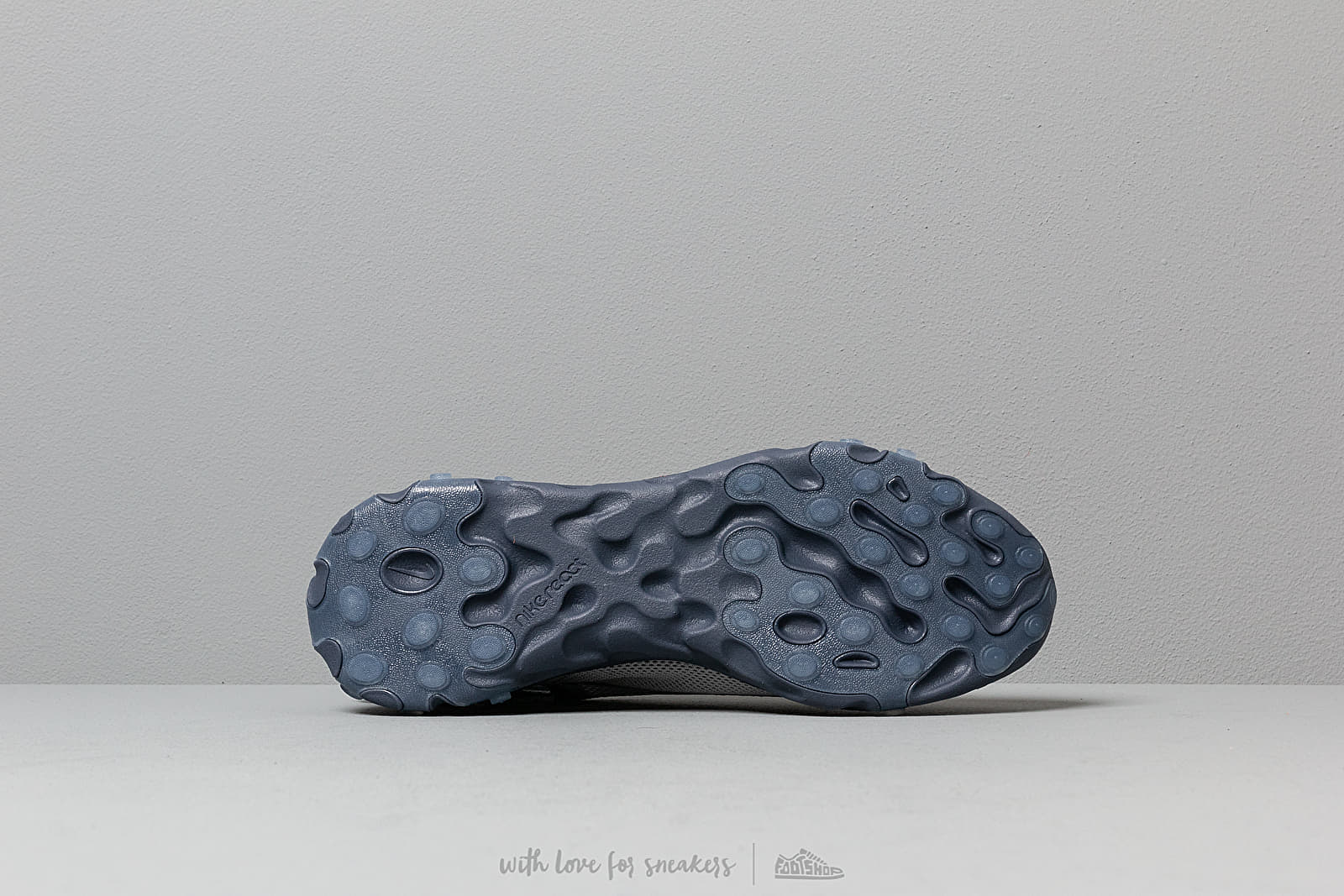 Nike ispa react outlet low wolf grey