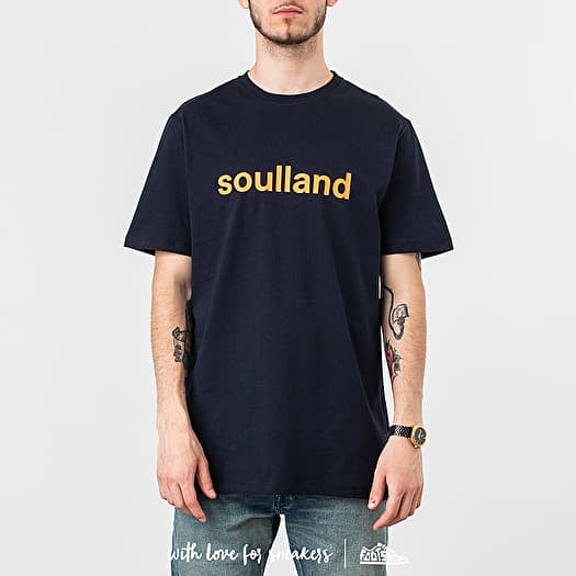 Chuck tee shop