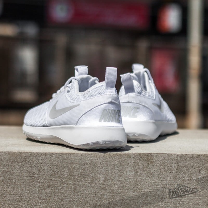 Women's shoes Nike Juvenate White/ Pure Platinum