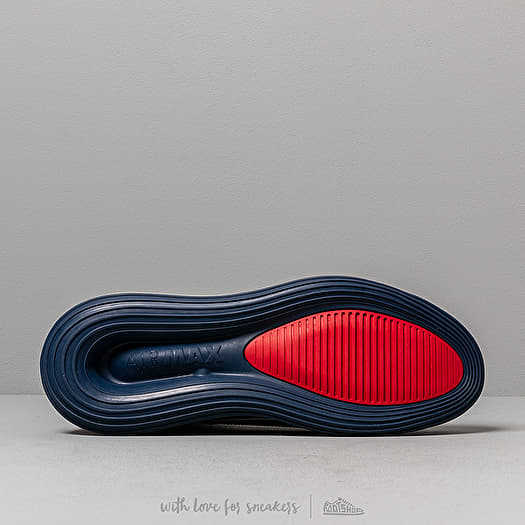 nike air max 720 satrn mens stores