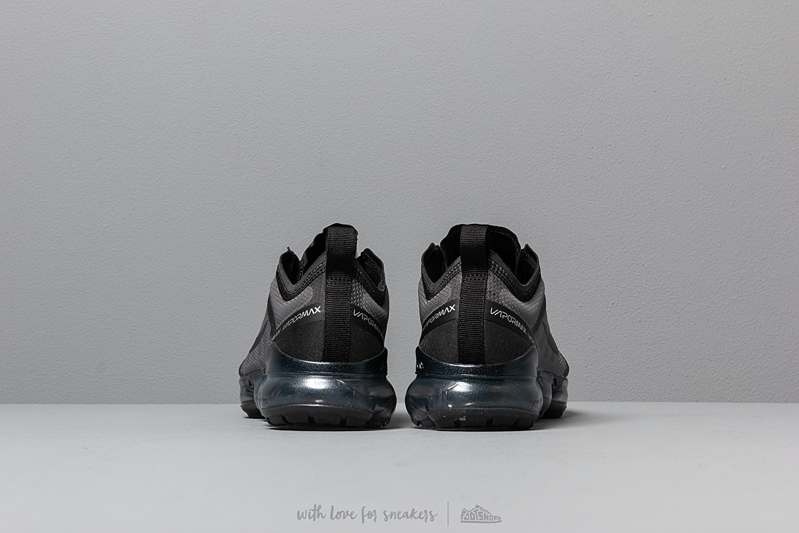 Vapormax cheap 2019 women's