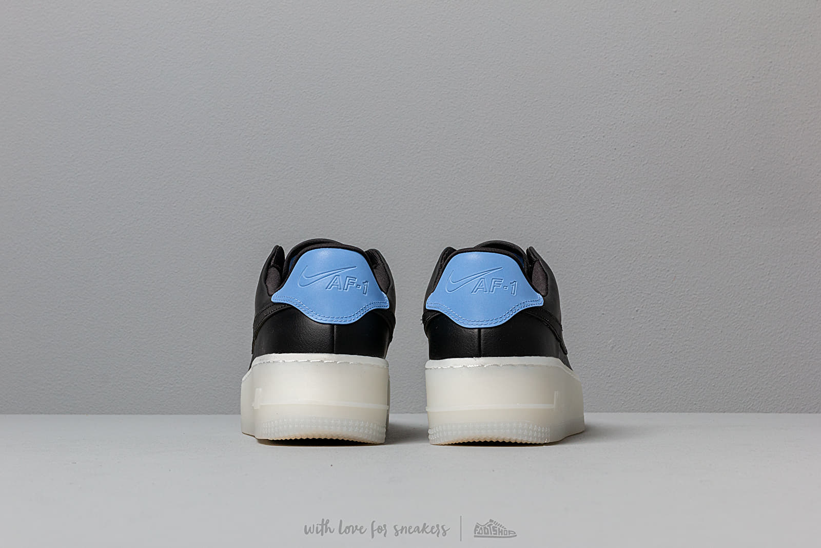 Women s shoes Nike W Air Force 1 Sage Low LX Black Royal Pulse Footshop