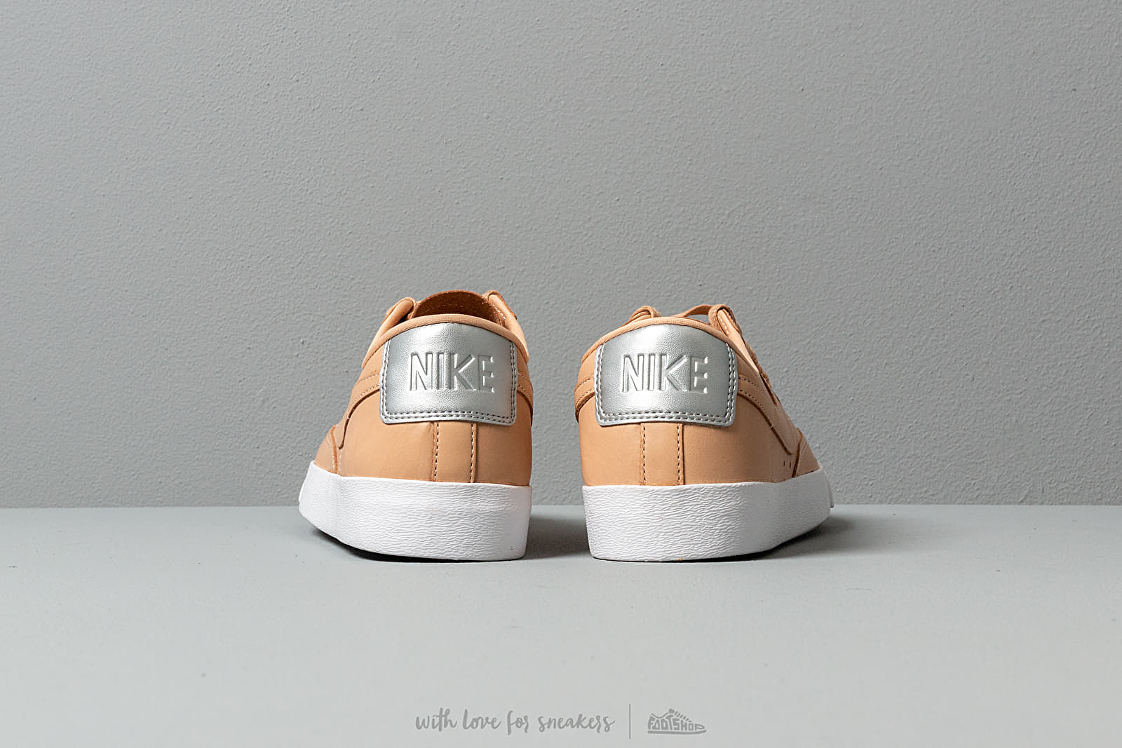 Women s shoes Nike Wmns Blazer Low SE Premium Vachetta Tan Vachetta Tan Footshop