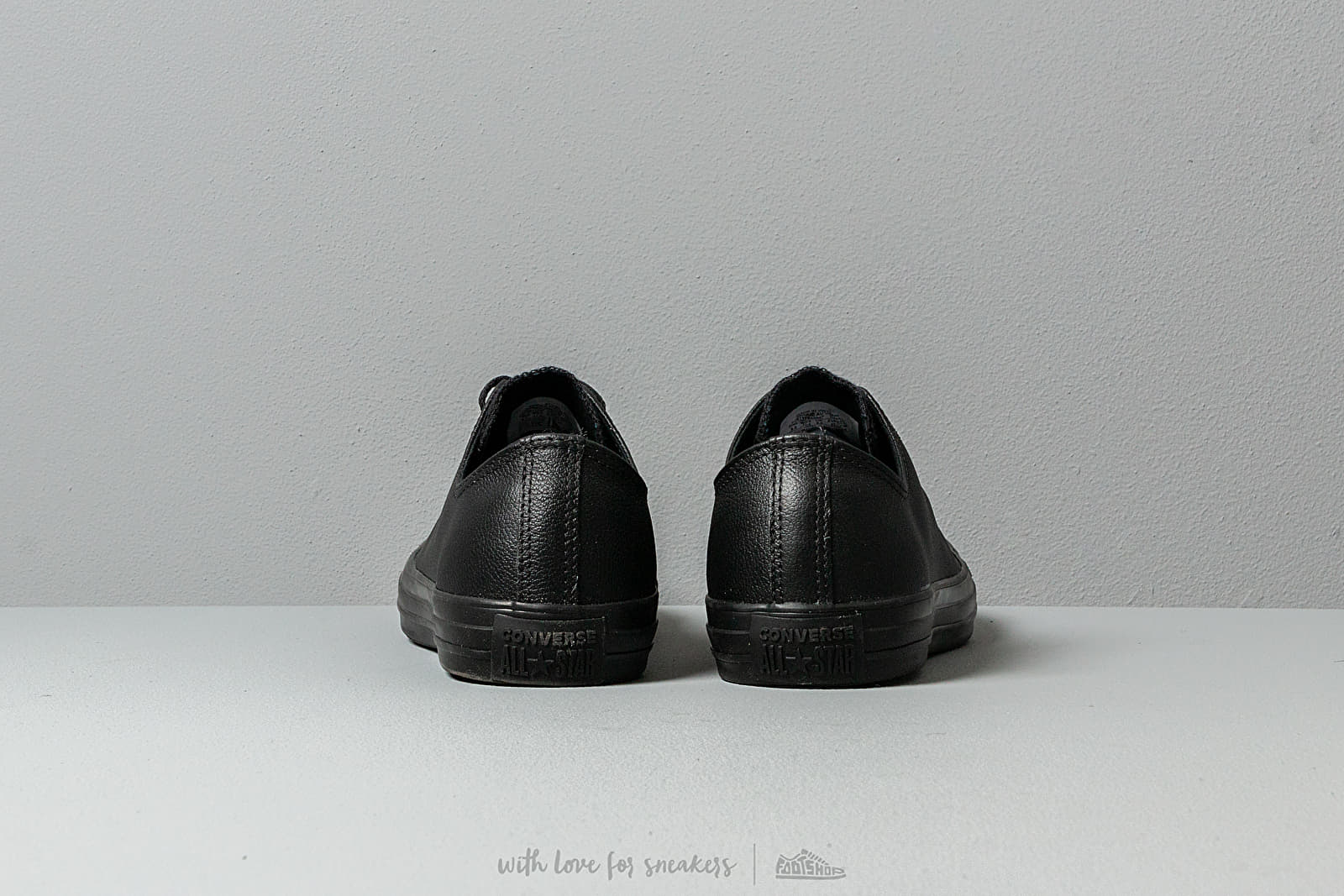 Dámské tenisky a boty Converse Chuck Taylor All Star OX Black Mono