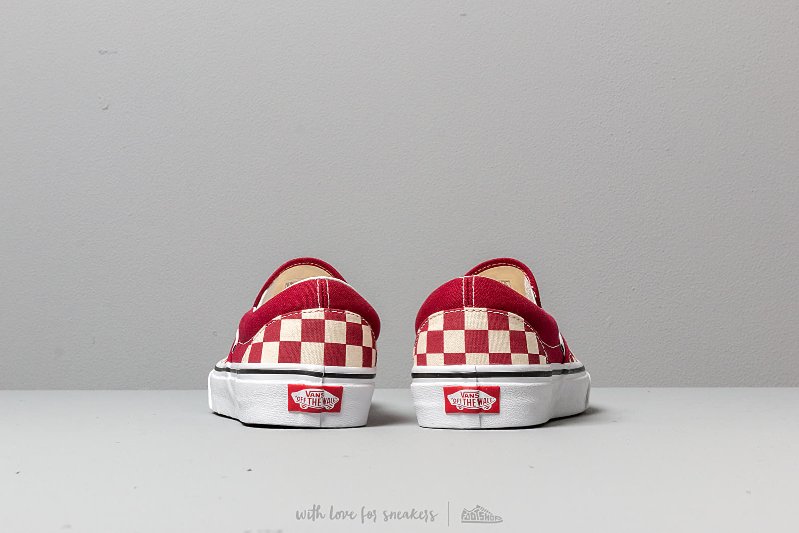 Men s shoes Vans Classic Slip On Checkerboardard Rumba Red