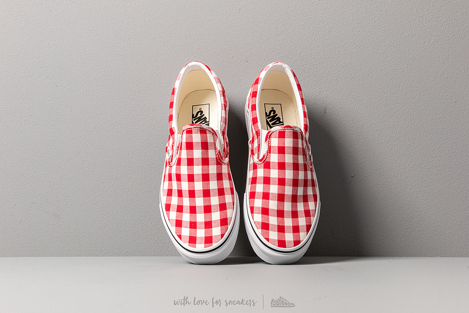 Gingham deals red vans