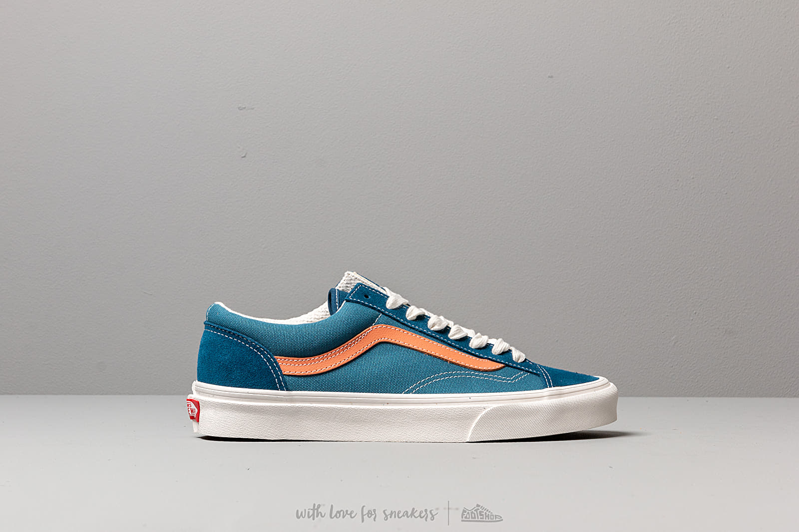 Men s shoes Vans Style 36 Vintage Sport Sailor Blue Footshop