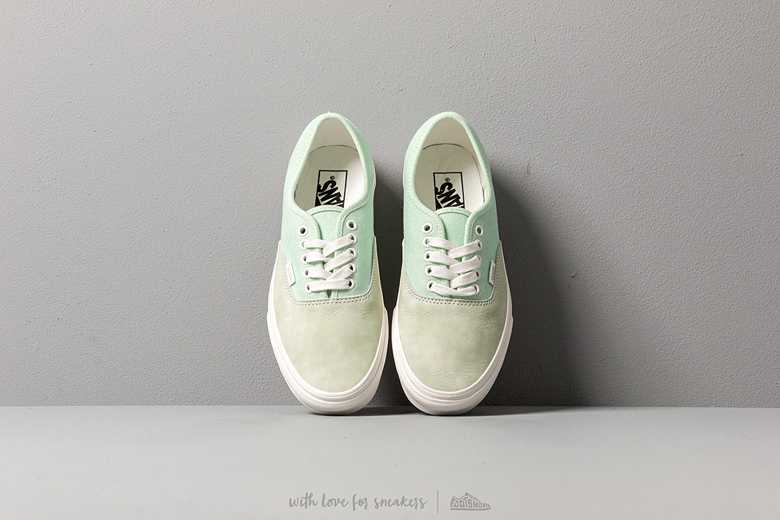 Vans authentic light green 2025