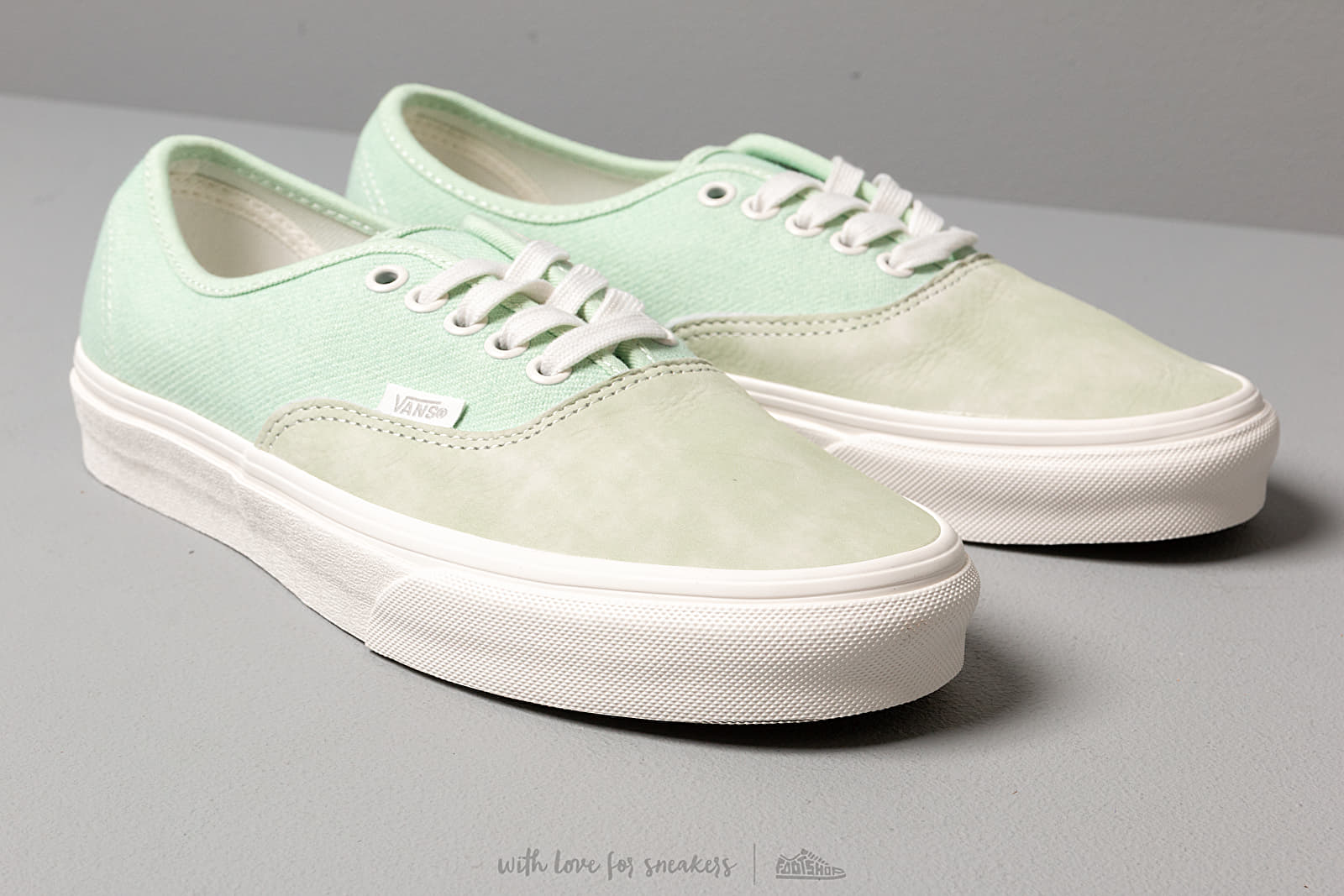 Men s shoes Vans Authentic Washed Nubuck Canvas Pale Green