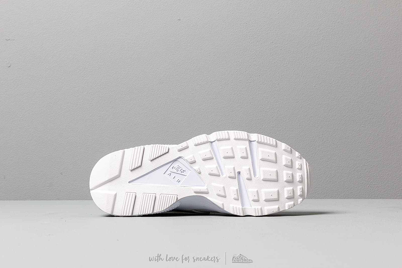 Încălțăminte și sneakerși pentru bărbați Nike Air Huarache White/ White-Pure Platinum