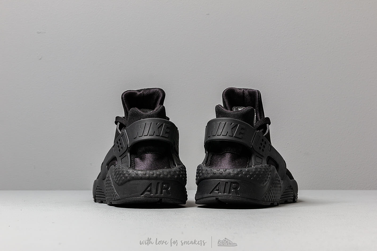 Men's shoes Nike Air Huarache Black/Black