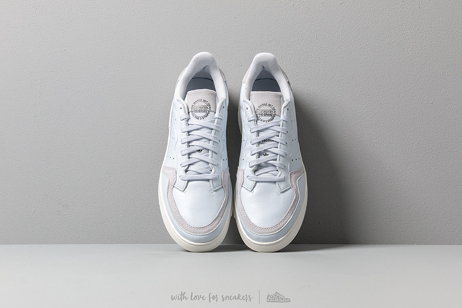 Încălțăminte și sneakerși pentru bărbați adidas Supercourt Aero Blue/ Aero Blue/ Crystal White