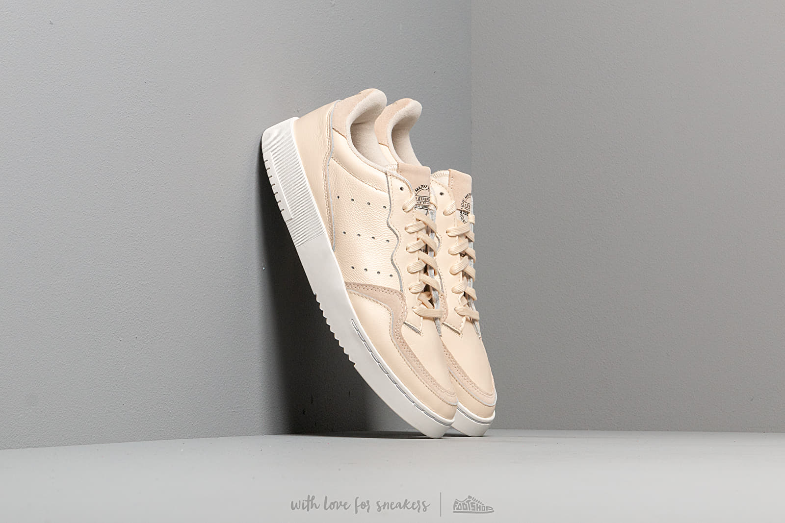 adidas Supercourt