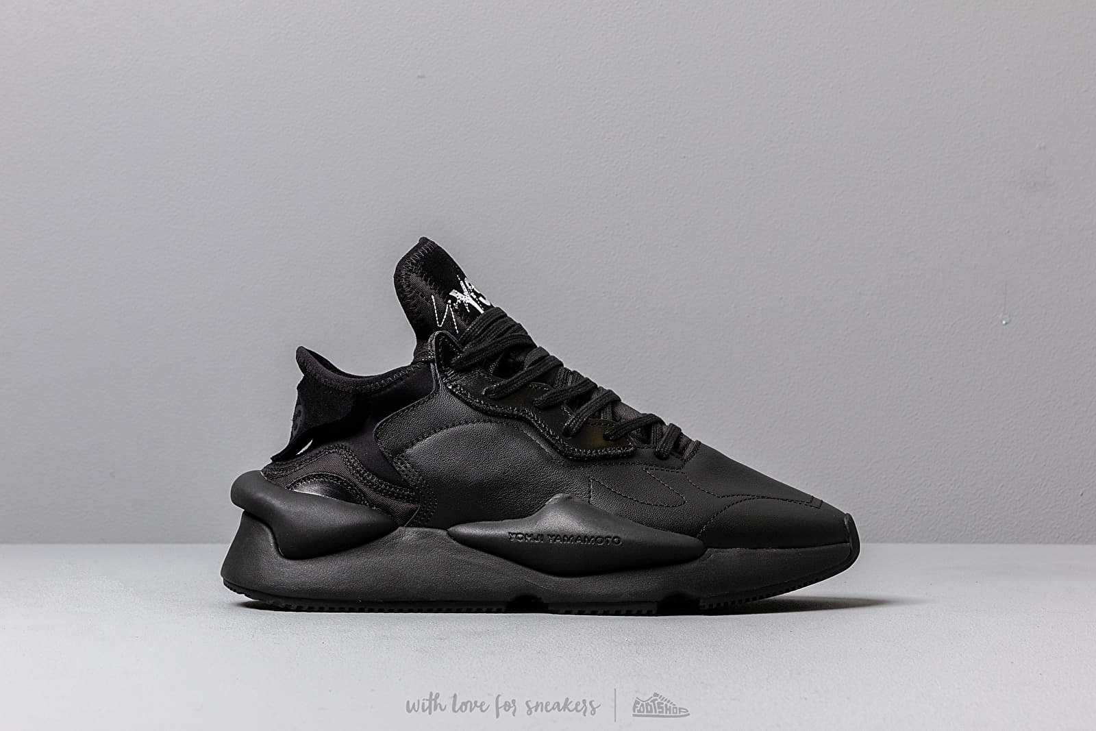 Y3 kaiwa best sale triple black