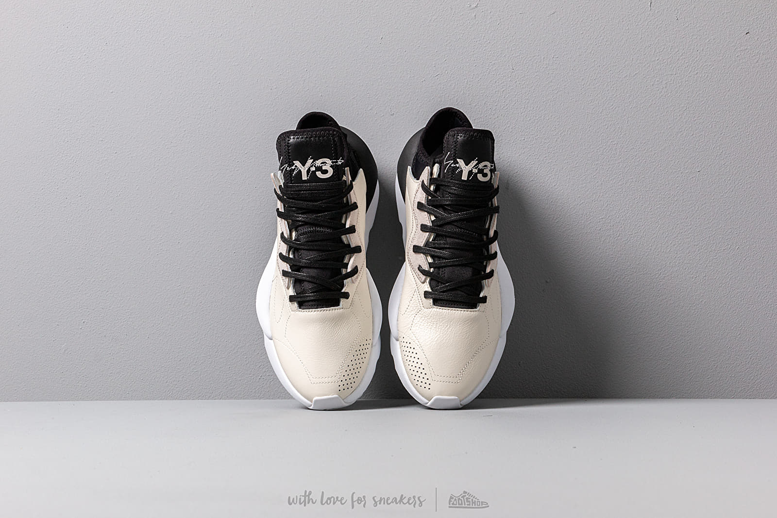 Încălțăminte și sneakerși pentru bărbați Y-3 Kaiwa Core White/ Black-Y3/ Ftwr White