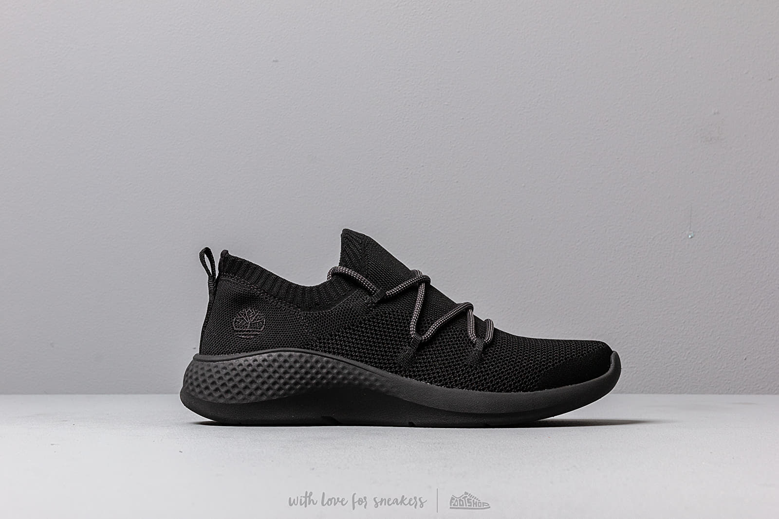 Men s shoes Timberland Flyroam Go Oxford Blackout Knit Footshop