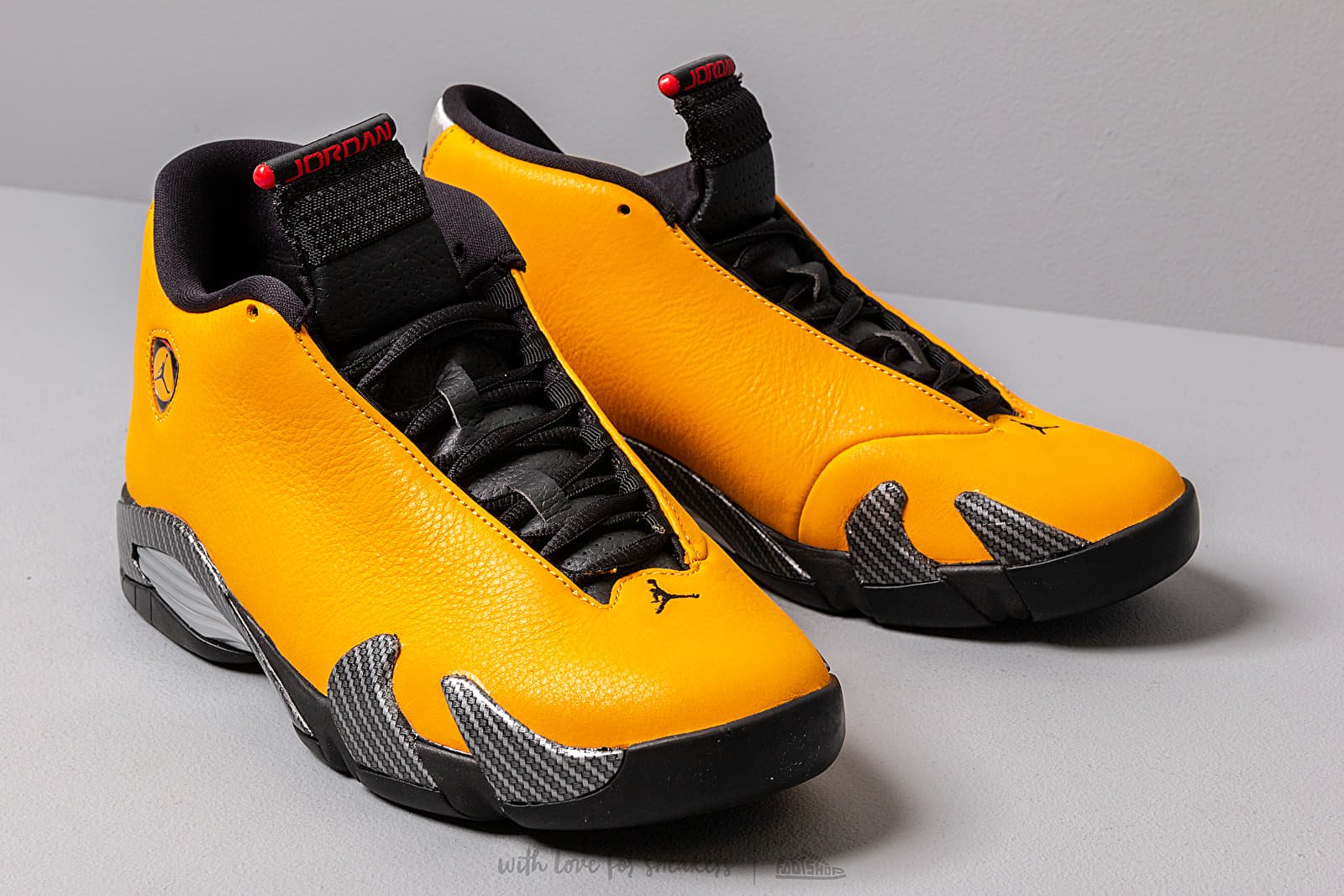 Chaussures et baskets homme Air Jordan 14 Retro Se University Gold Black University Red Footshop
