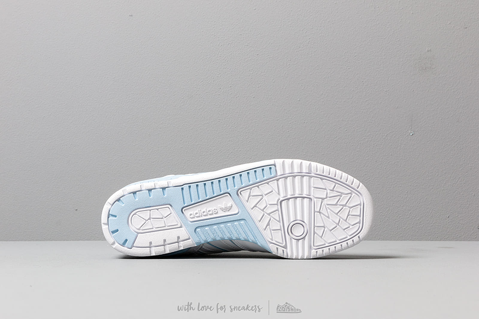 Women's shoes adidas Rivalry Low W Ftw White/ Ftw White/ Glow Blue