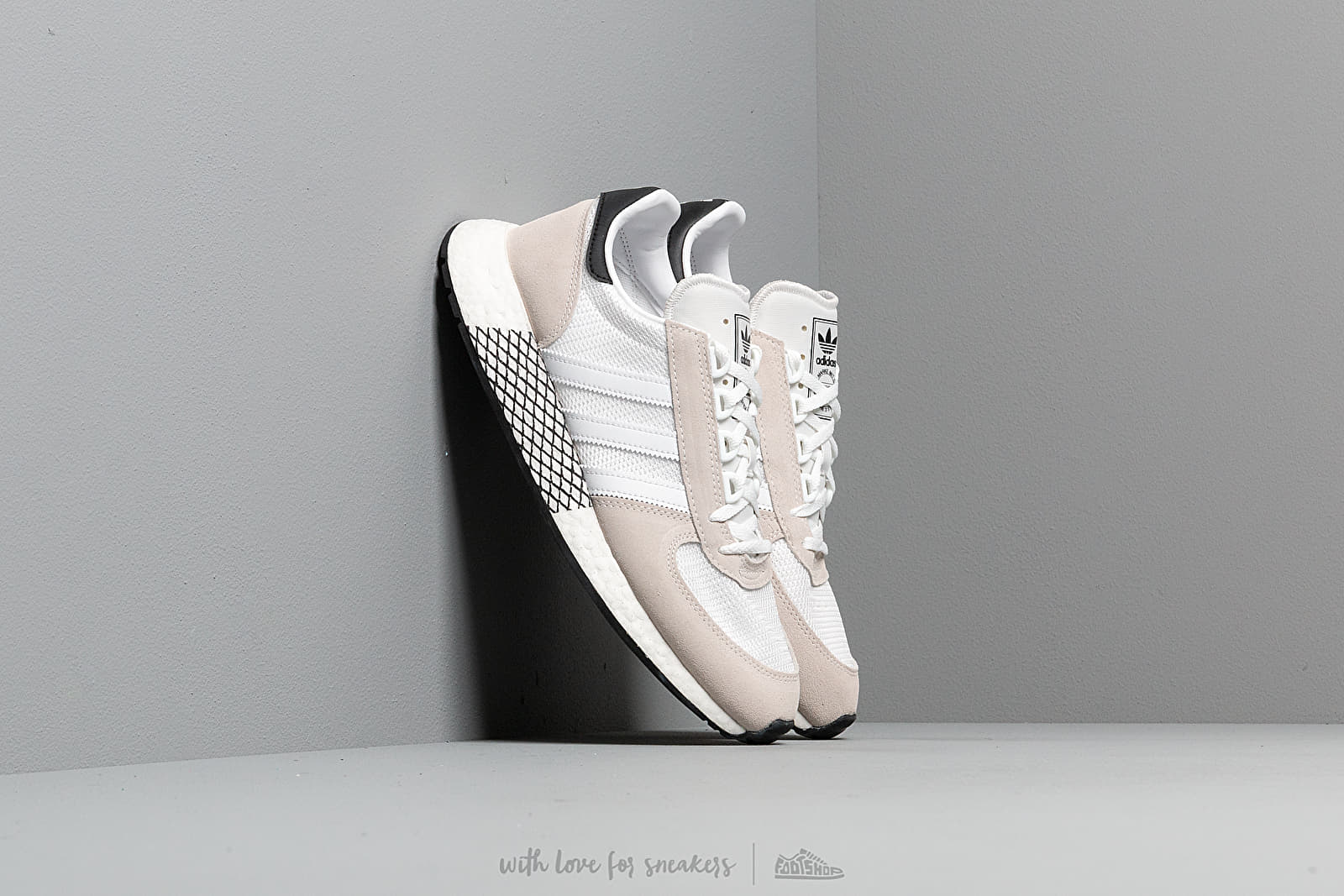 Men's shoes adidas Marathon Tech Ftw White/ Ftw White/ Core Black | Footshop