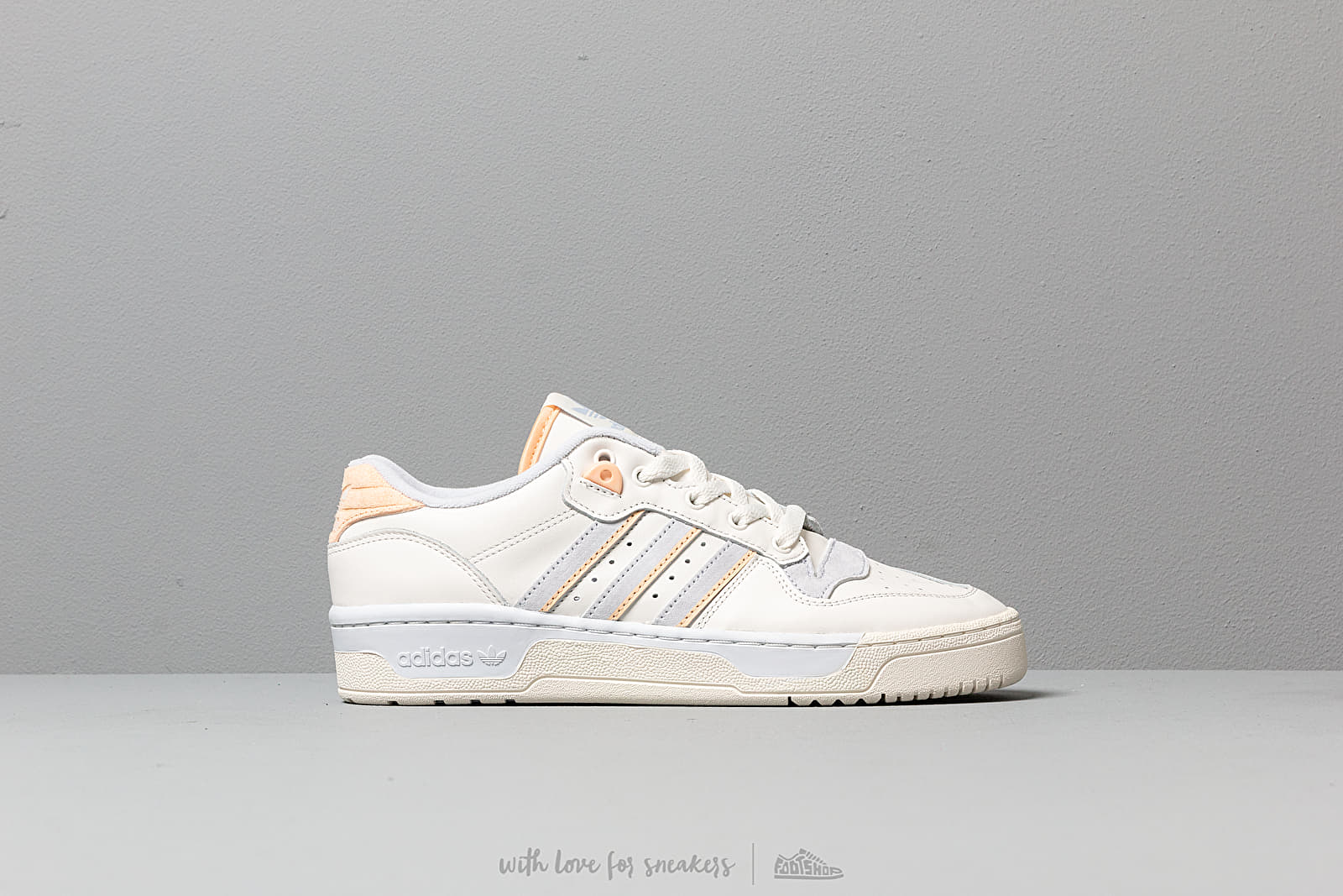 Vyriška avalynė adidas Rivalry Low Cloud White/ Off White/ Aero Blue