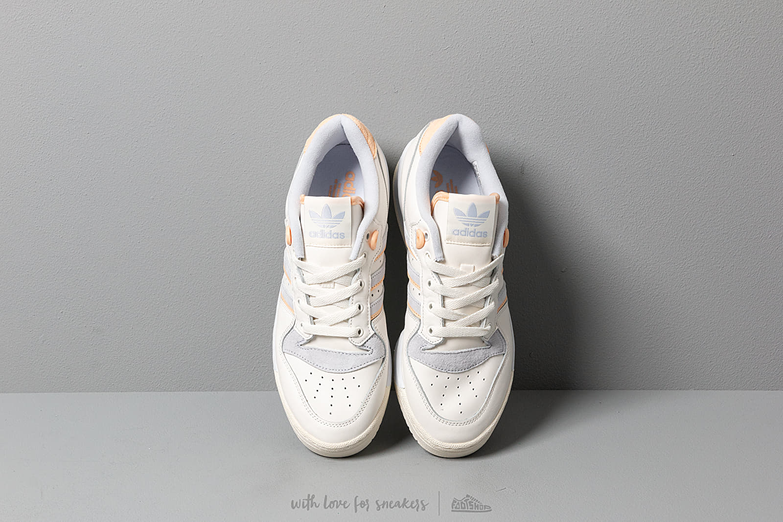 Vyriška avalynė adidas Rivalry Low Cloud White/ Off White/ Aero Blue