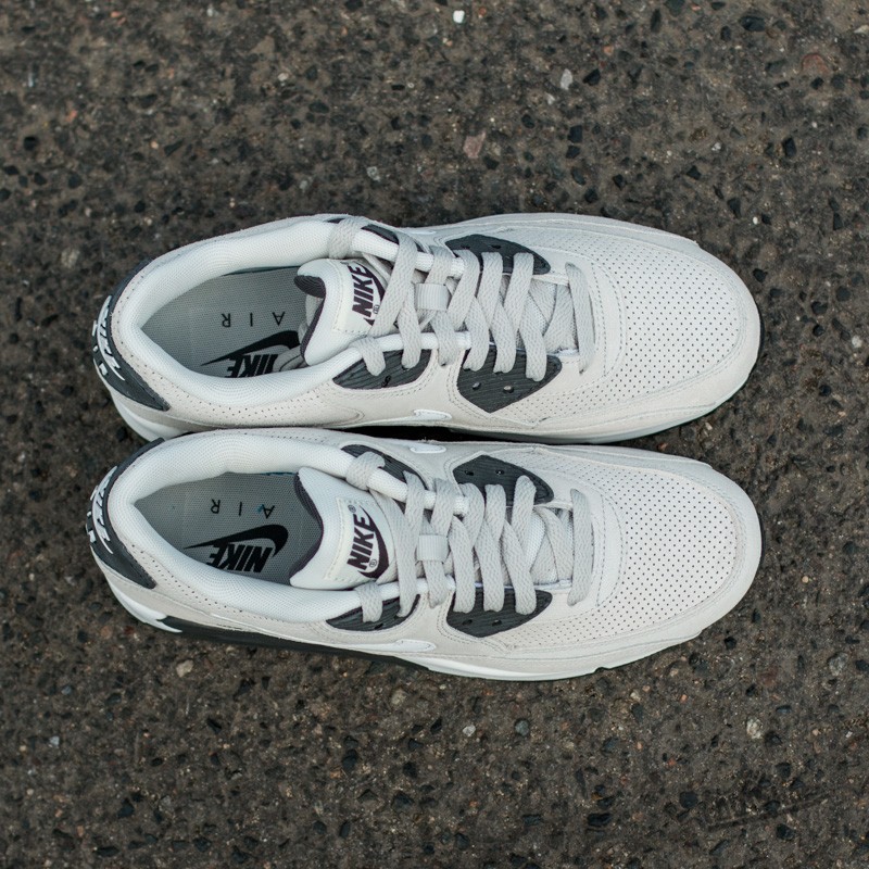Nike air max 90 premium light bone e sales amp; string
