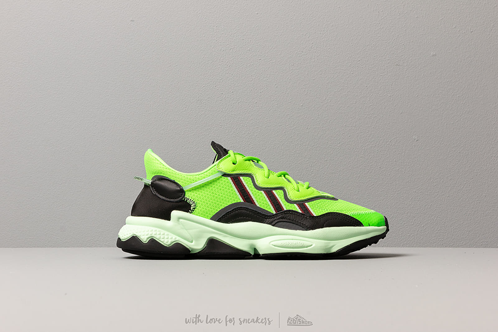 Men s shoes adidas Ozweego Semi Green Core Black Glow Green Footshop