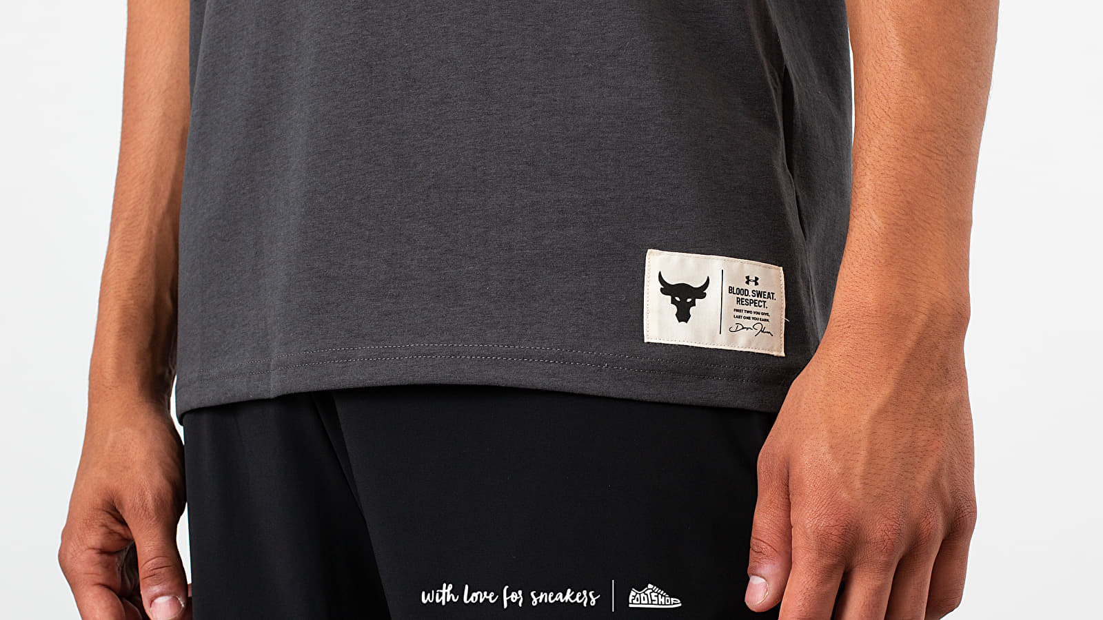 Majice T-shirt Under Armour Project Rock Bull Graphic Tee Black