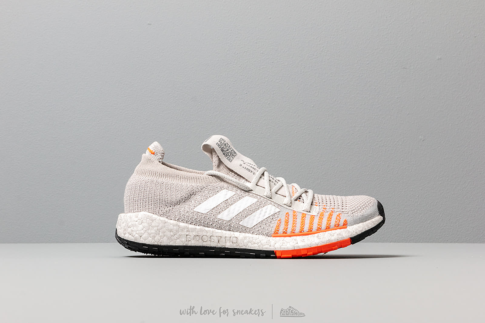 Women's shoes adidas PulseBOOST HD w Grey One F17/ Ftwr White/ Hi-Res Coral