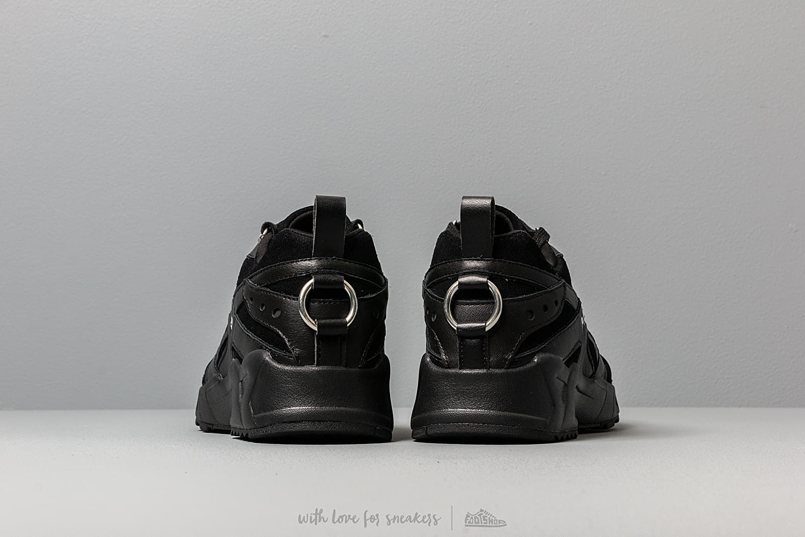 Aztrek pleasures online