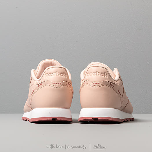 Reebok rose pale top