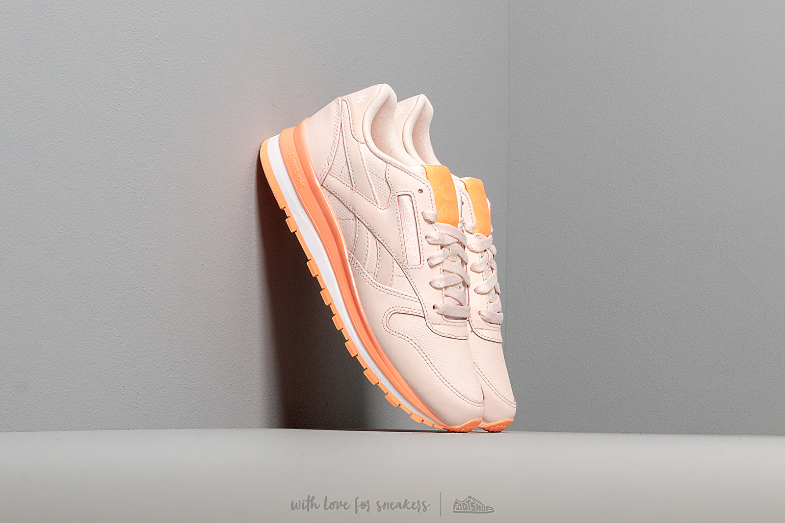 Women's shoes Reebok Classic Leather Pale Pink/ Sunglow/ White