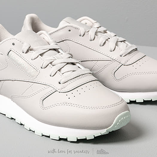 Reebok classic cheap skull grey