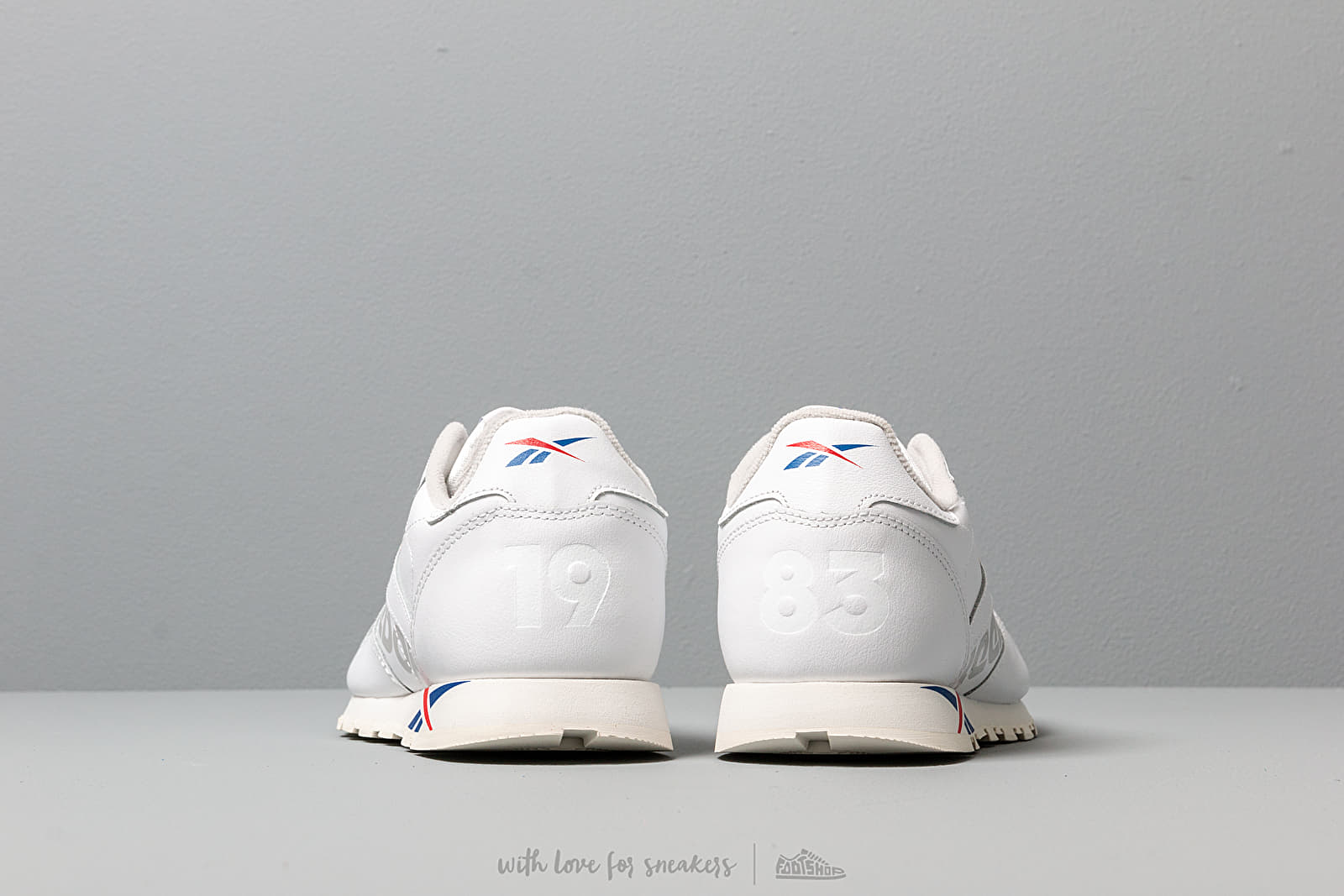 Детски маратонки и обувки Reebok Classic Leather Active White/ Dark Royal/ Excellent Red