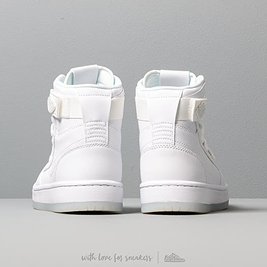 Nike air jordan 1 nova sneakers in white and black clearance