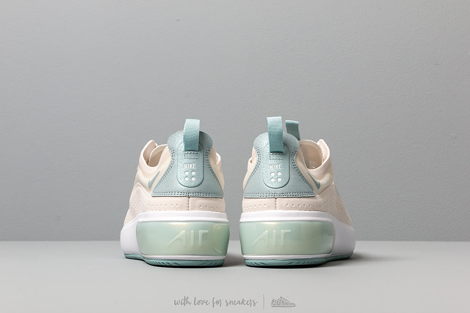 Buty damskie Nike W Air Max Dia LX Phantom/ Ocean Cube-White