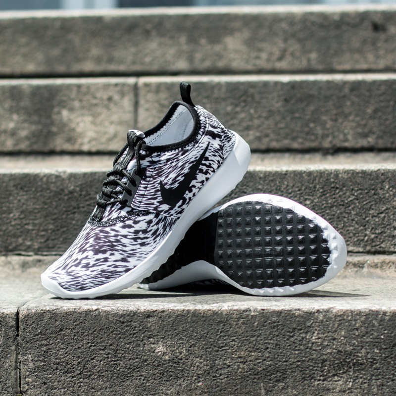 Nike juvenate mujer best sale