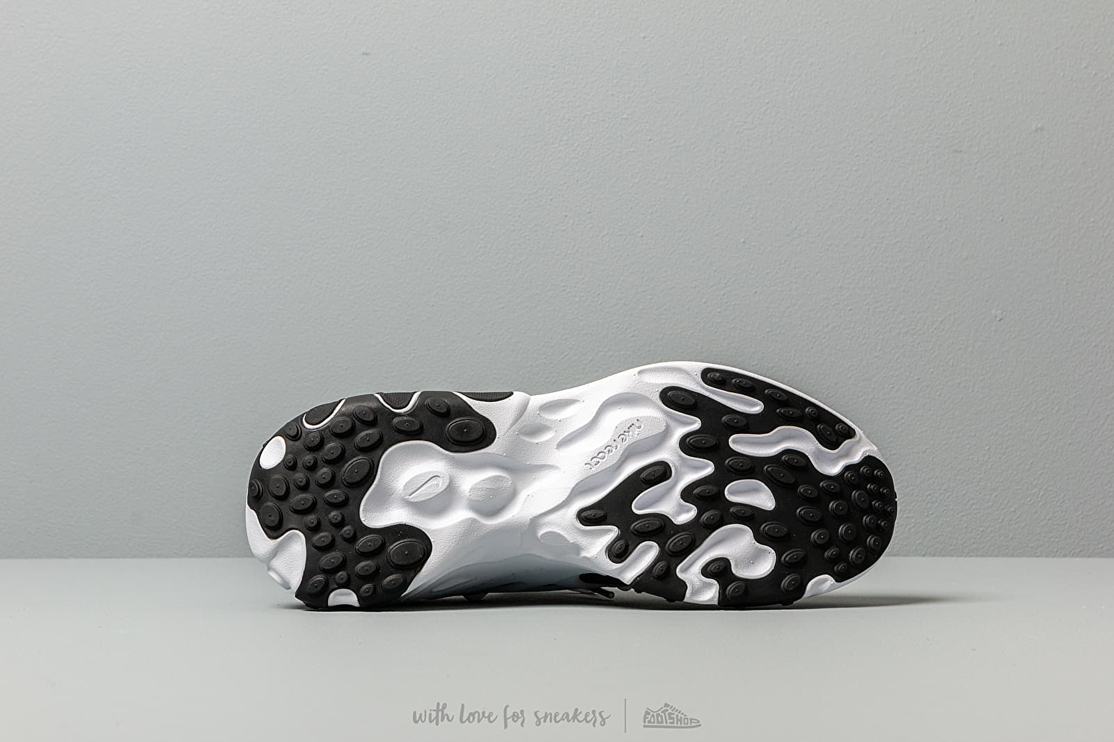 Férfi cipők Nike React Presto Black/ Black-White