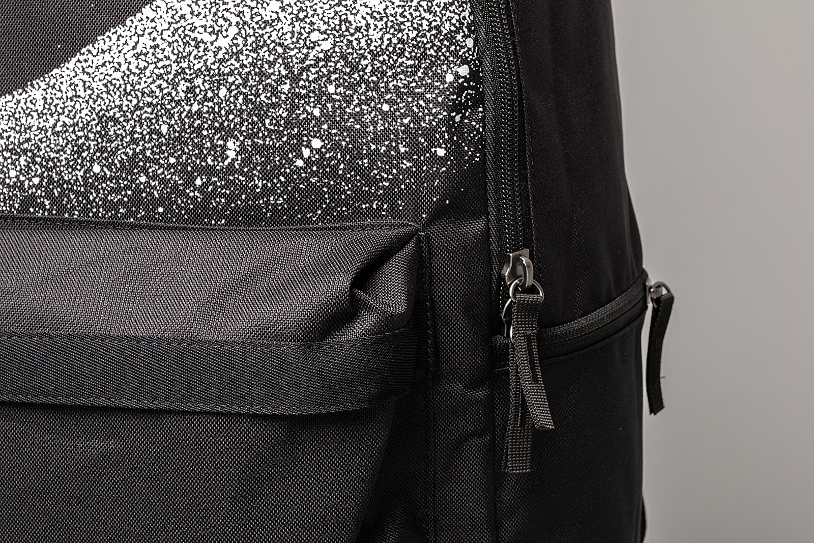 Nike heritage rebel 2024 backpack