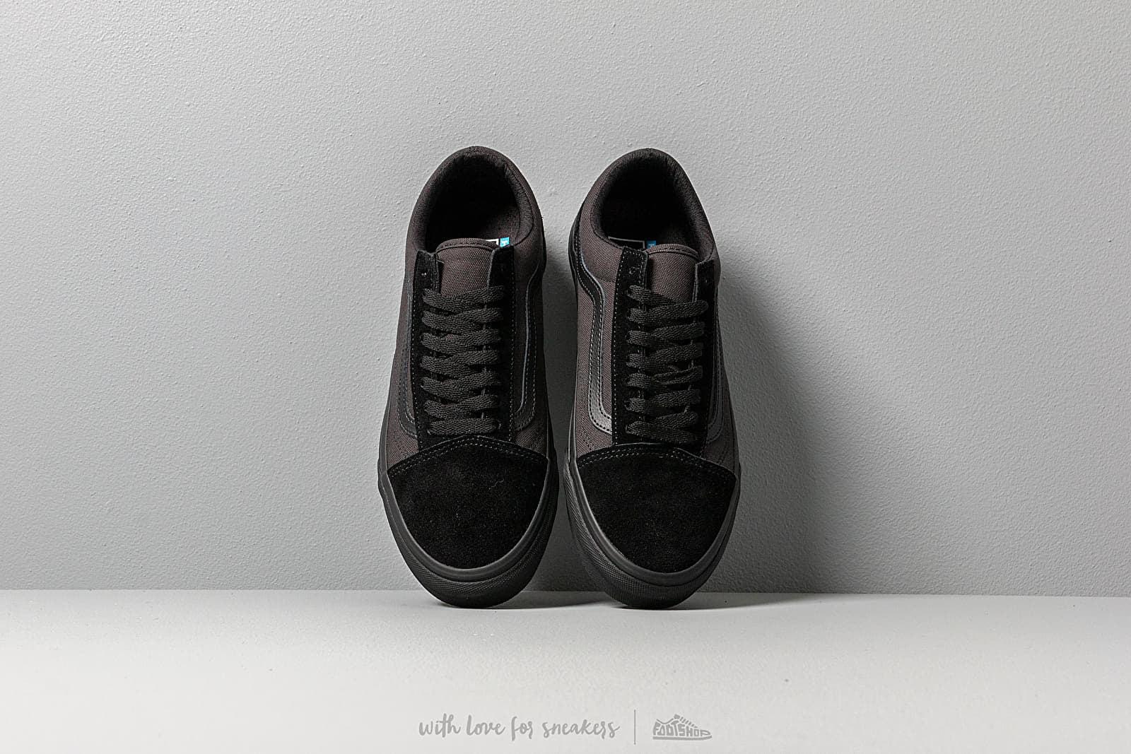 Vans old skool for clearance the makers