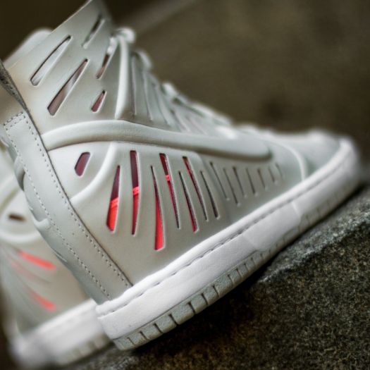 Chaussures et baskets femme W Nike Dunk Sky HI 2.0 Joli QS Light