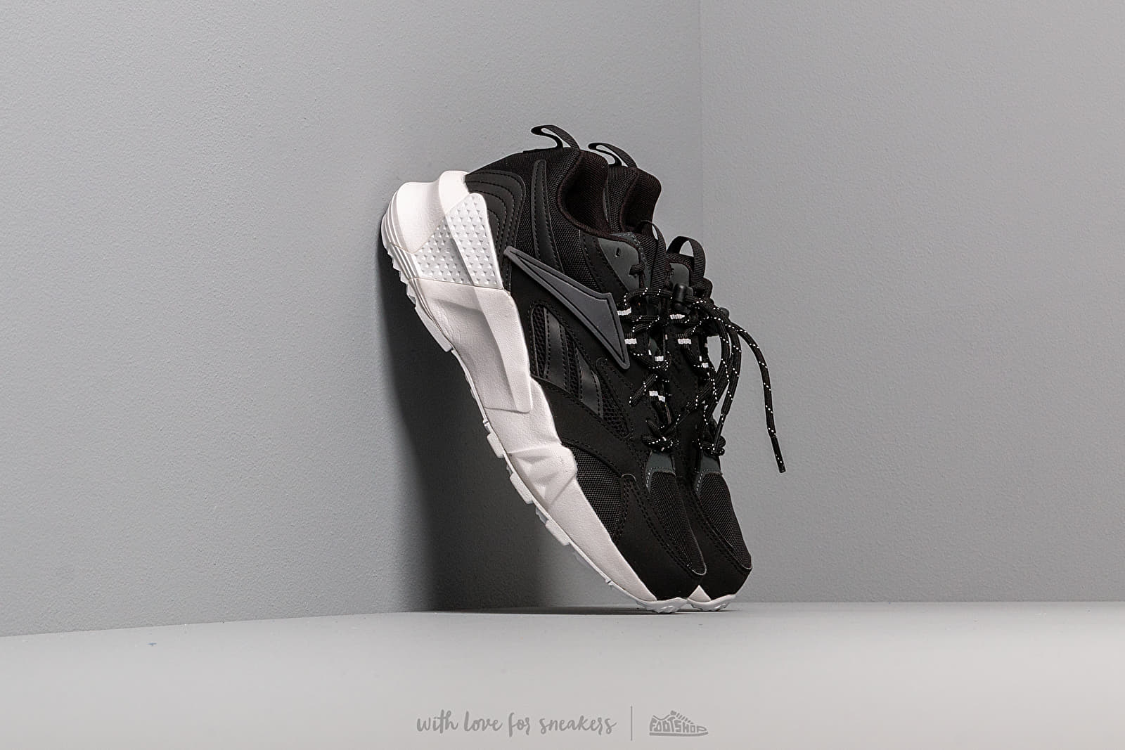 Reebok Aztrek Double Mix Laces